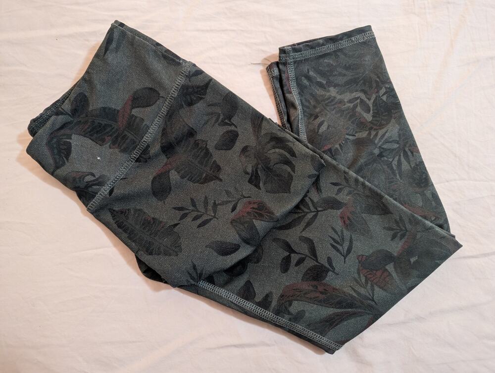 LAST CHANCE - Evolution & Creation leggings - Size M